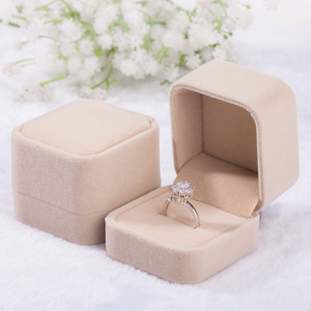 

3 PCS Wedding Jewelry Accessories Squre Velvet Jewelry Box Jewelry Display Case Gift Boxes Ring Earrings Box(Khaki)