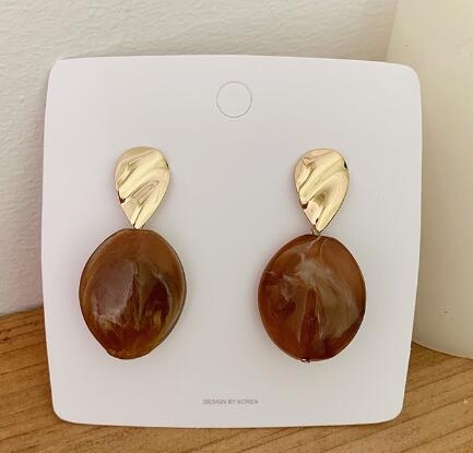 

2 Pairs Women Acrylic Drop Earrings Geometry Classic Zinc Alloy Dangle(Beige)