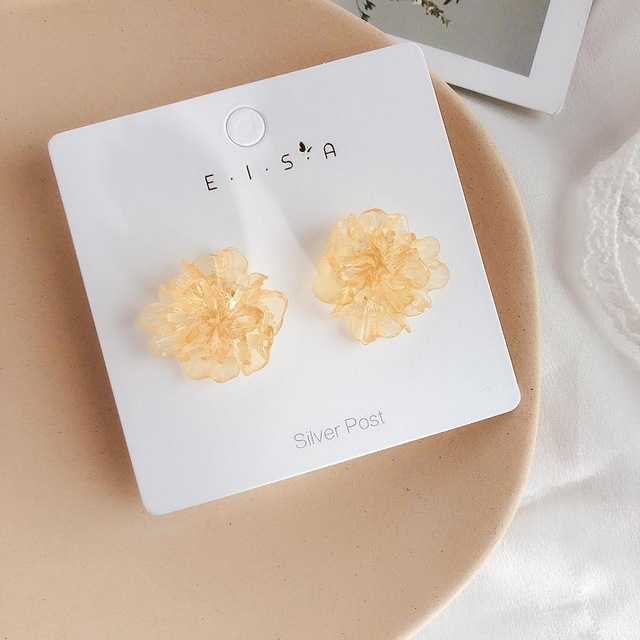 

Acrylic Three-Dimensional Flower Earrings(Yellow)