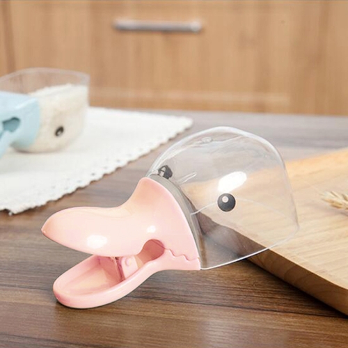 

Kitchen Multifunctional Duck Head Shape Plastic Rice Shovel Sealing Clip Household Cute Cartoon Mini Water Scoop(Beige)