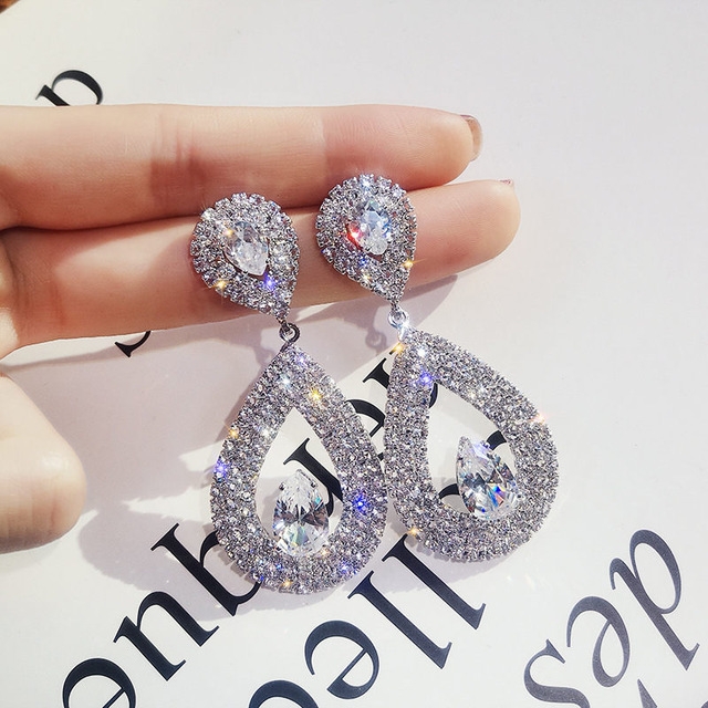 

925 Silver Ladies Personality Diamond Waterdrop Shape Earrings(Silver)