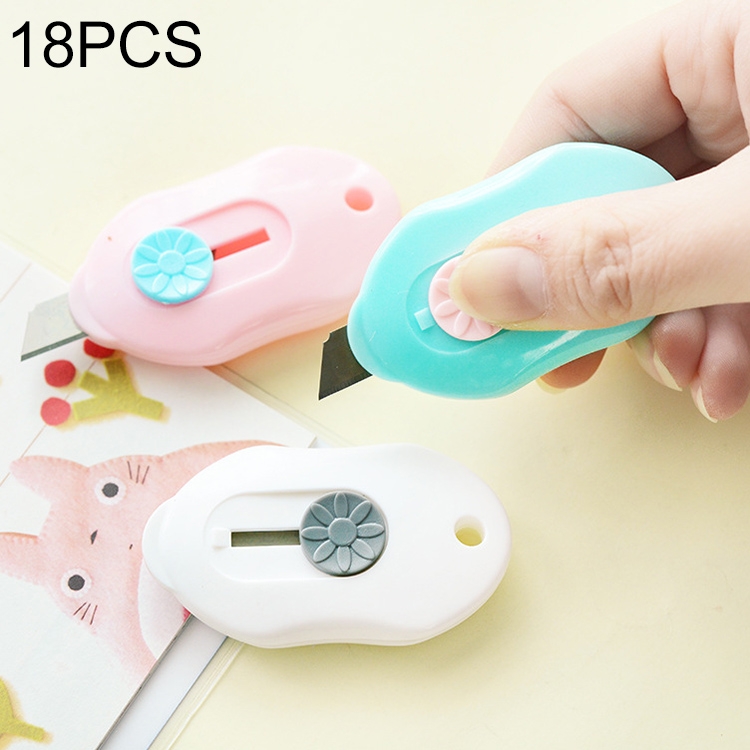 

18 PCS Mini Paper Cutter Office Stationery Student School Cutting Paper, Random Color Delivery
