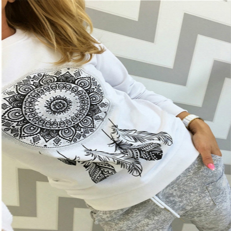

Ethnic Style Pattern Printing Round Neck Long-sleeved T-shirt, Size: L(White)