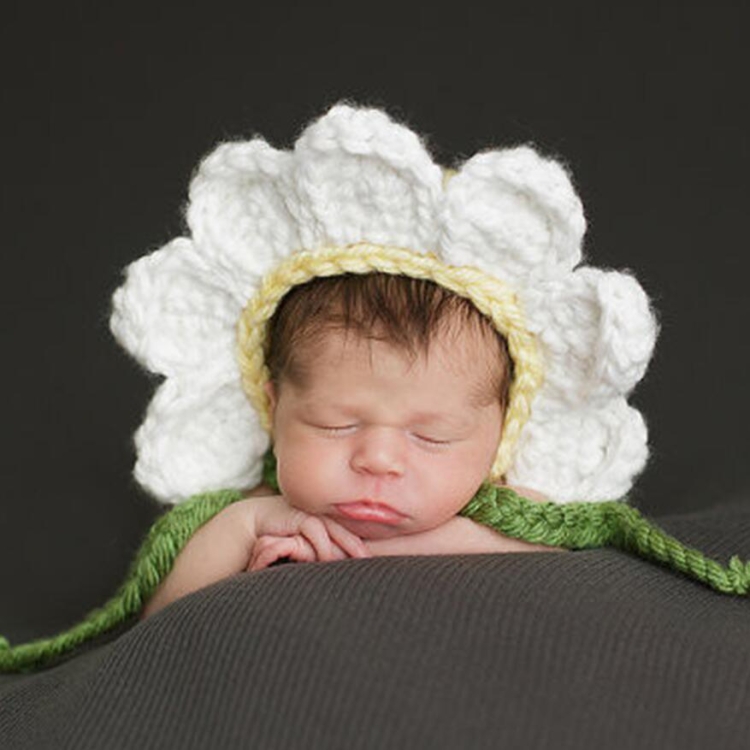

Sun Flower Shape Cotton Children Photography Hand-knitted Wool Cap with Belt(White)