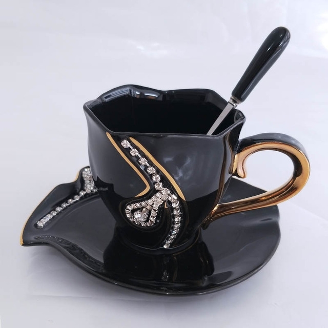 

Diamonds Design Coffee Mug Creative Gift Lovers Tea Cups 3D Ceramic Mugs with Rhinestones(Black)