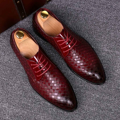 

Men Business Dress Shoes Crocodile Leather Shoes Pointed Strips Brock Casual Shoes, Size:45(Red)