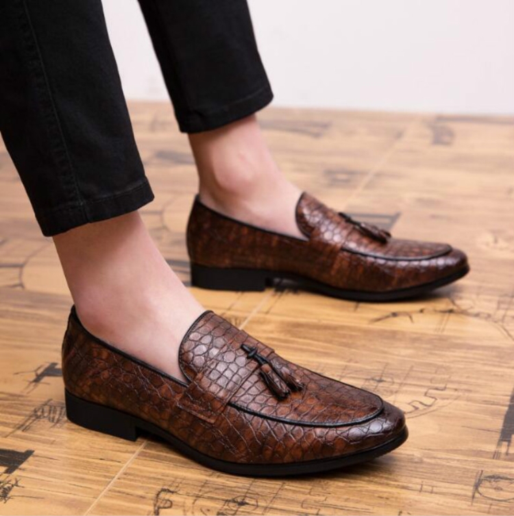 

Men Comfortable Gentleman Business Fashion Pointed Dress Men Shoes, Size:41(Brown)