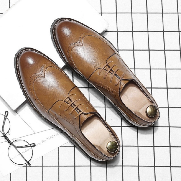 

Autumn and Winter Shoes Men British Pointed Business Dress Shoes, Size:41(Yellow)