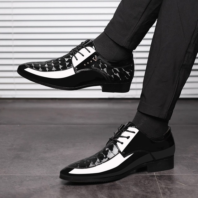 

Leather Shoes Men Breathable Formal Dress Shoes Luxury Business Wedding Flats Footwear, Size:38(Black)