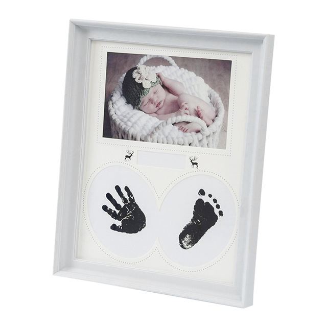 

Desk Hanging Photo Frame PVC Baby Foot Hand Print Ink Pad Bedroom Wall Birthday Pictures Albums(White)