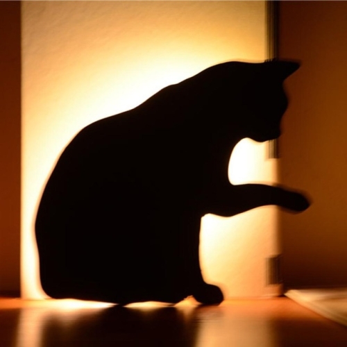 

LED Light Control Sound Control Night Light Silhouette Light Shadow Light Cat Wall Light Black battery(Licking cat)