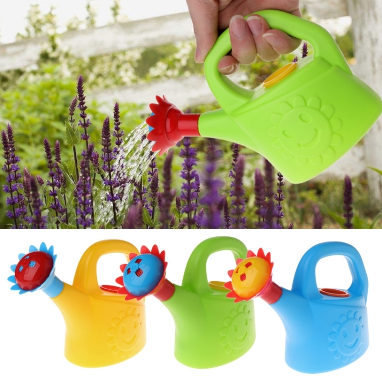 

Children Beach Toys Watering Can Playing Sand Playing Water Tools, Random Color Delivery
