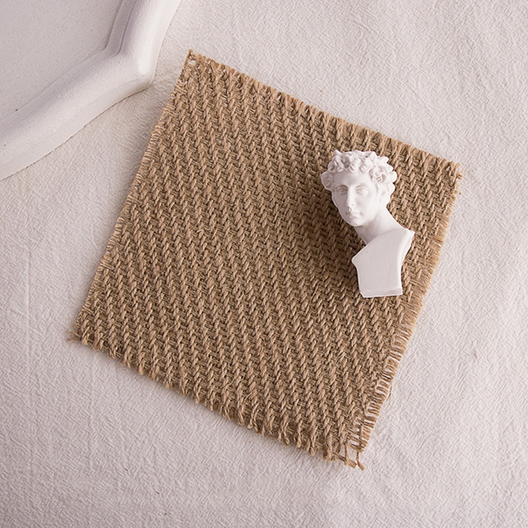 

10 PCS 12x12cm Torn Edges Vintage Coarse Jute Scented Candle Coaster Photography Decoration Props(Slash)