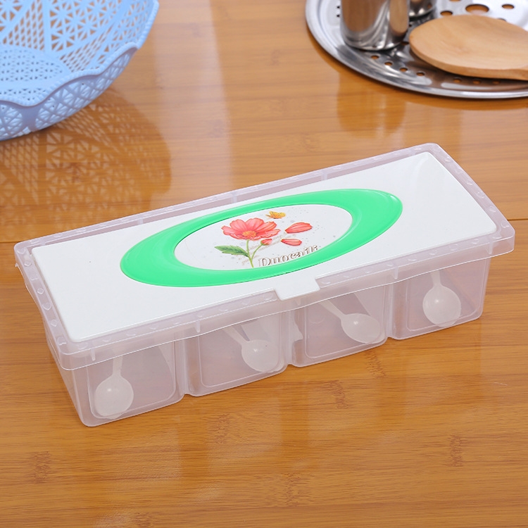 

Kitchen Flower Pattern Transparent Plastic 4 Grid Spice Box with Spoon, Random Color Delivery