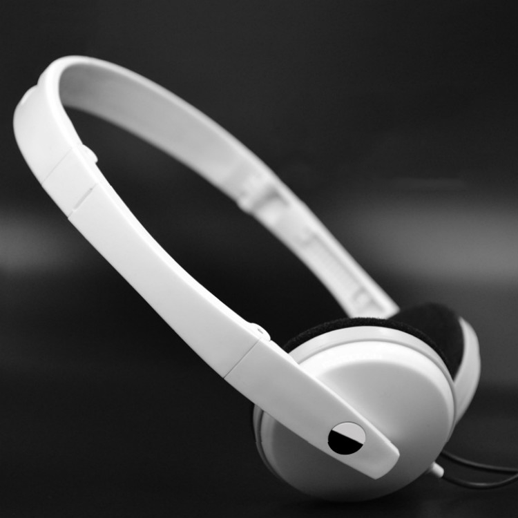 

3.5mm Plug Head-mounted Heavy Bass Mobile Computer Universal Gaming Headset(White)
