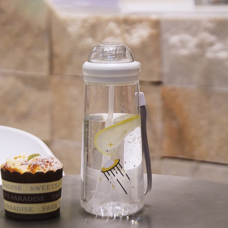 

Creative Cartoon Space Cup Portable Handle Outdoor Handy Cup Straw Water Cup(White)