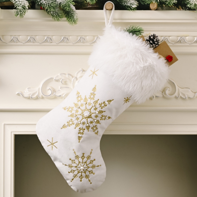 

Christmas Decorations Flannel Pearl Snowflake Christmas Socks Plush Christmas Socks Gift Socks(Golden)