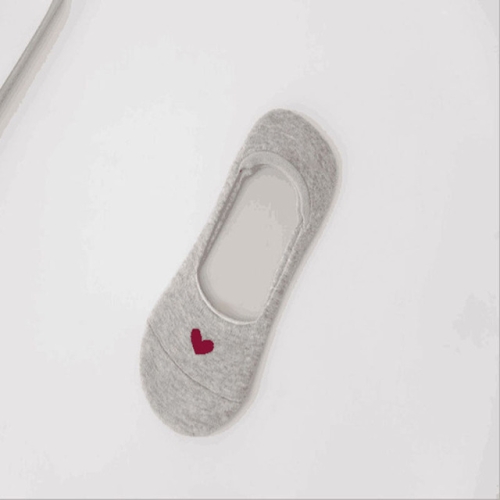 

3 Pairs Non-slip Heart Pattern Invisible Socks(Grey)