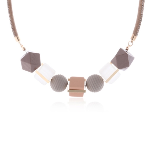 

Fashion Coloured Wood Geometric Pendant Necklace(PINK)