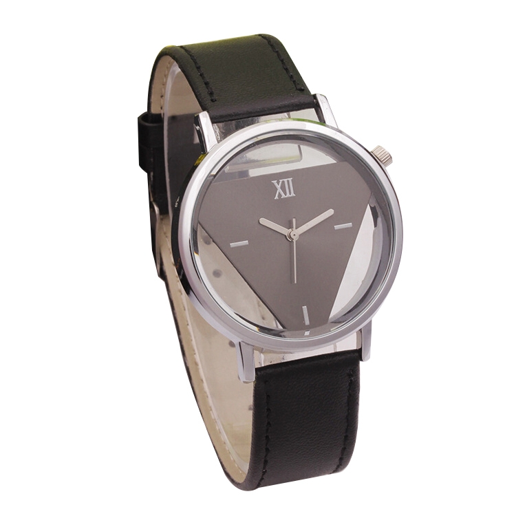 

Women Triangle Leather Belt Quartz Watch(Black)