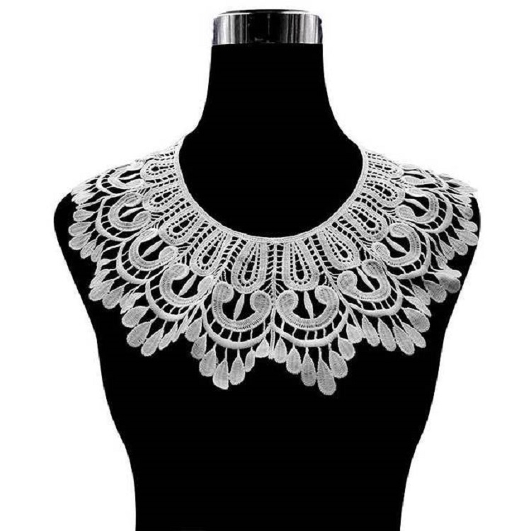 

White Milk Silk Lace Embroidered Collar Three-dimensional Hollow Fake Collar DIY Clothing Accessories, Size: 32 x 32cm