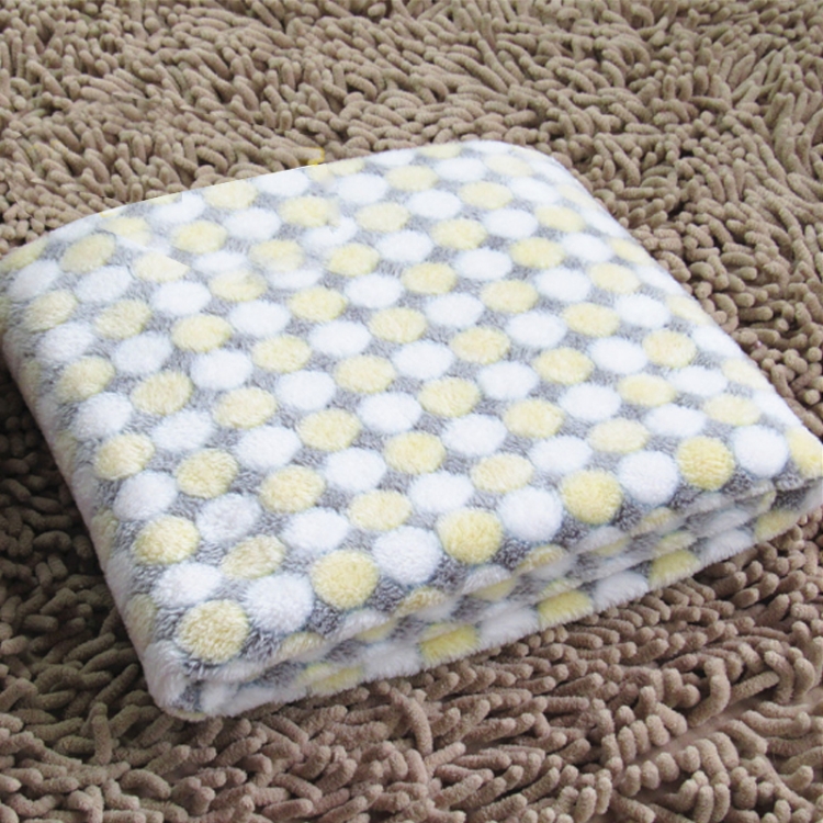 

Soft Flannel Pet Blanket Dots Printed Breathable Bed Mat Warm Pet Sleeping Cushion Cover for Pet Dog Cat, Size:L(Cream Color)