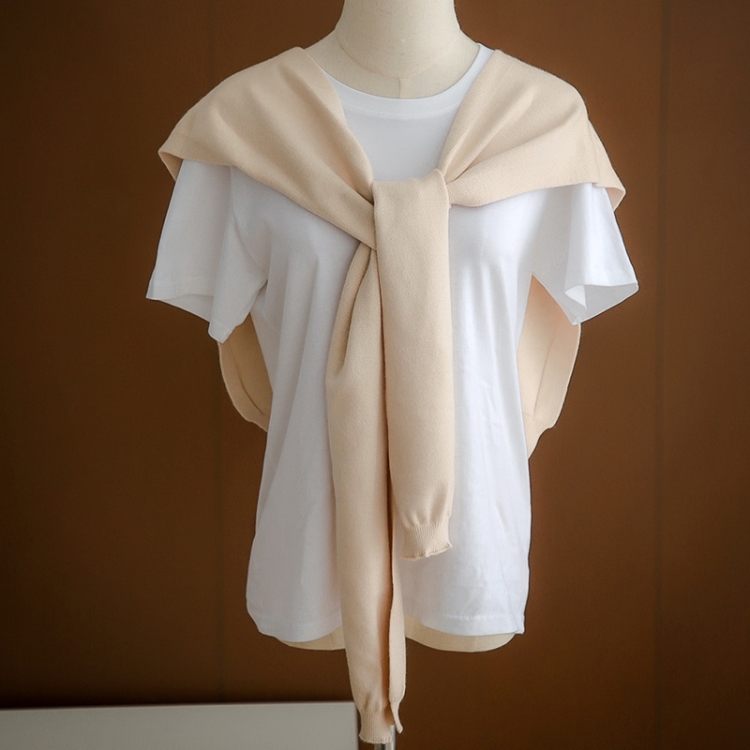 

P1 Autumn and Winter Tether Small Knitted Shawl for Children(Beige)
