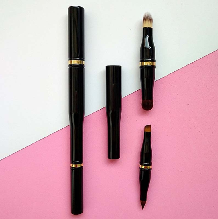 

Small Waist Four-Head Portable Makeup Brush Lip Brush Concealer Eyebrow Brush