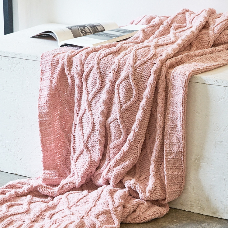 

Home Soft Decoration Chenille Knitted Leisure Blanket Sofa Air Conditioning Blanket Car Blanket, Dimensions: 130x180cm(Beth Red)