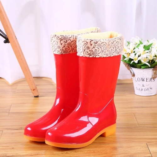 

Women Mid-Tube Rain Boots Waterproof Shoes Overshoes Adult Kitchen Work Shoes, Colour: Plus Velvet (Red ), Size: 40