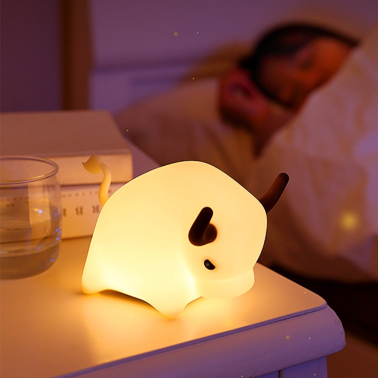 

BD-NL-11 Cow Silicone Lamp USB Dimming Night Light Children Bedside Timing Sleeping Light(Yellow Light)