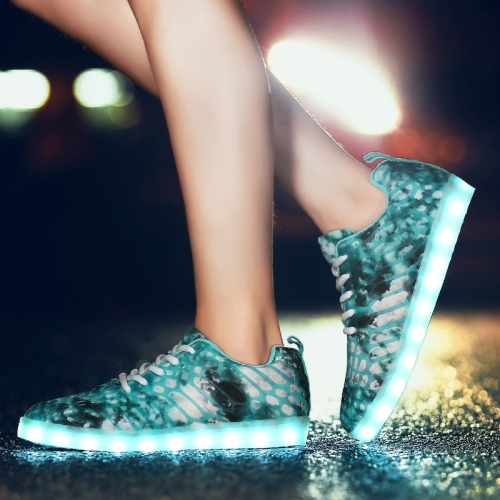 

LED Colorful Light Shoes USB Charging Mesh Luminous Shoes, Size: 41(Green)