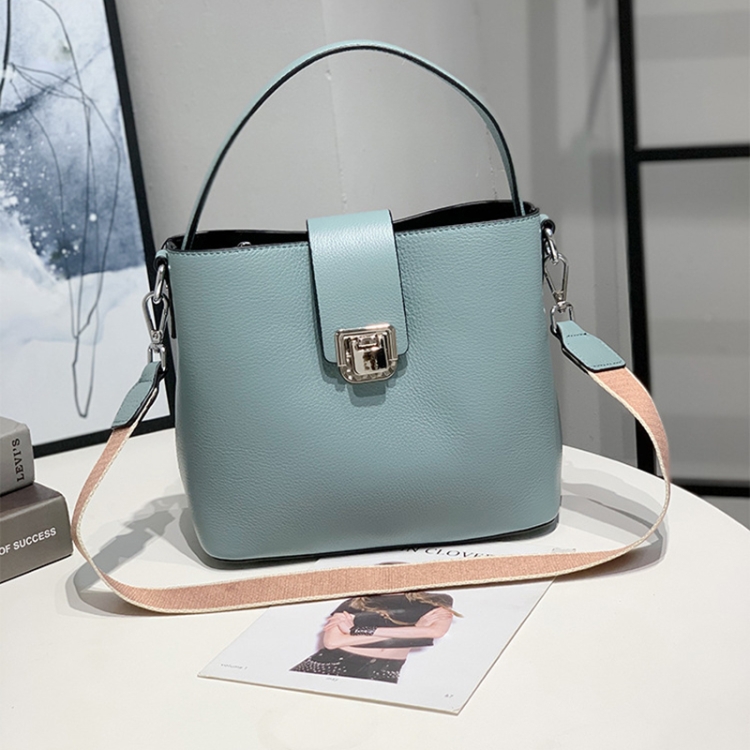 

21P0018 Large-Capacity Leather Bucket Bag Cowhide Portable Messenger Bag Ladies Shoulder Bag(Blue )