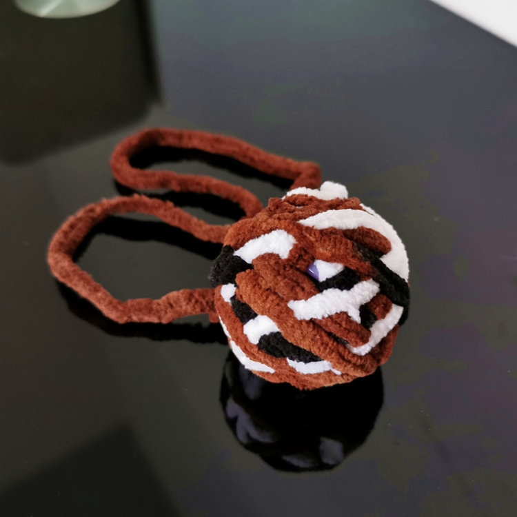 

5 PCS Cat Toy Ball Cat Molar Play Wool Ball(Brown Black White)