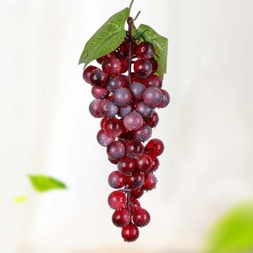 

4 Bunches 60 Red Grapes Simulation Fruit Simulation Grapes PVC with Cream Grape Shoot Props