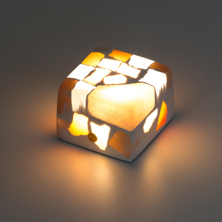 

Translucent Gypsum Ore Night Light Bedroom Touch Dimming Sleep Desk Lamp, Style: Sugar Cube