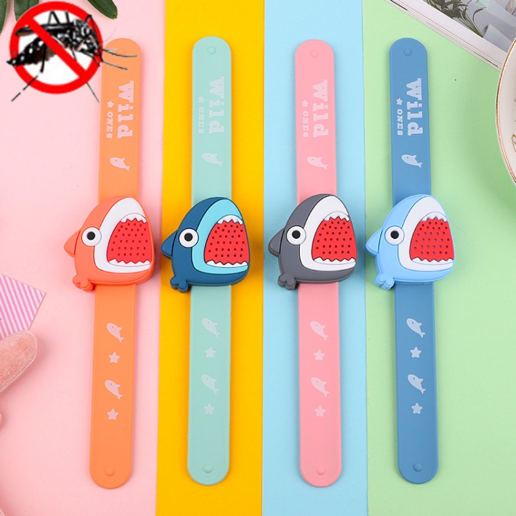 

4 PCS Three-dimensional Cartoon Mosquito Repellent Student Children Anti-mosquito Watch Bracelet, Colour:Little Shark