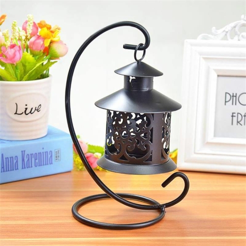 

Hollow Retro Elegant Wedding Candlestick Wrought Iron Crafts Home Decoration Shooting Props(Black)