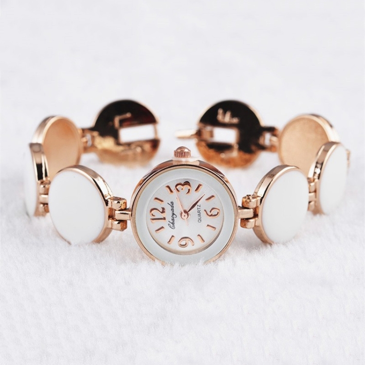

Women Round Dial Bracelet Quartz Wristwatch(WHITE)