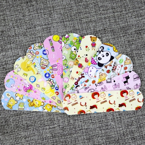 

100 Pcs / Box Lovely Waterproof Breathable Cute Cartoon Band Aid Hemostasis Adhesive Bandages (Color Random Delivery)