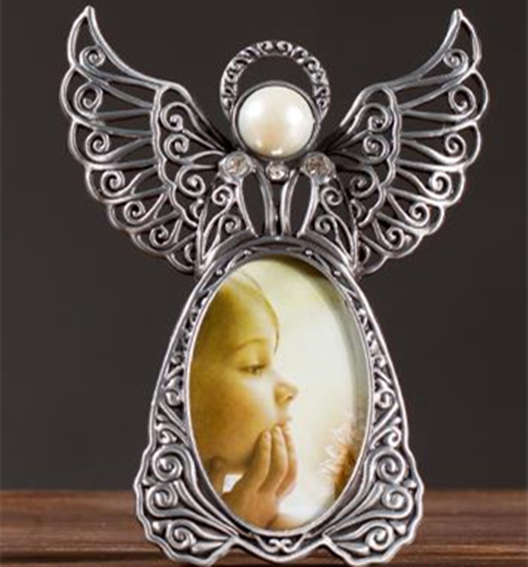 

3 inch Angel Wings Metal Vintage Picture Frames Creative Gifts Photos Frames(Silver)
