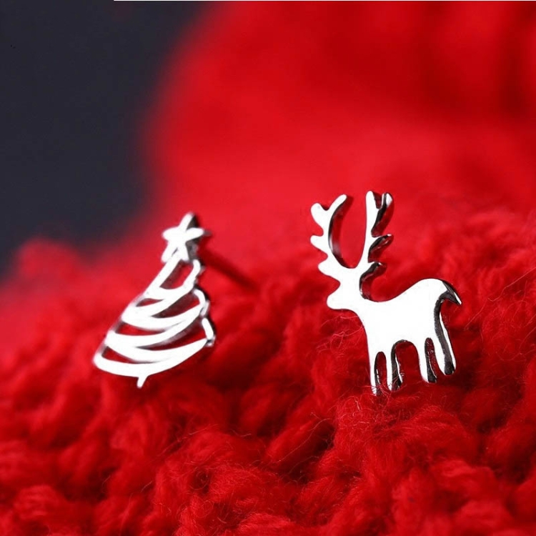 

Cute Small Deer Christmas Tree Earrings Women Asymmetric Animal Earrings