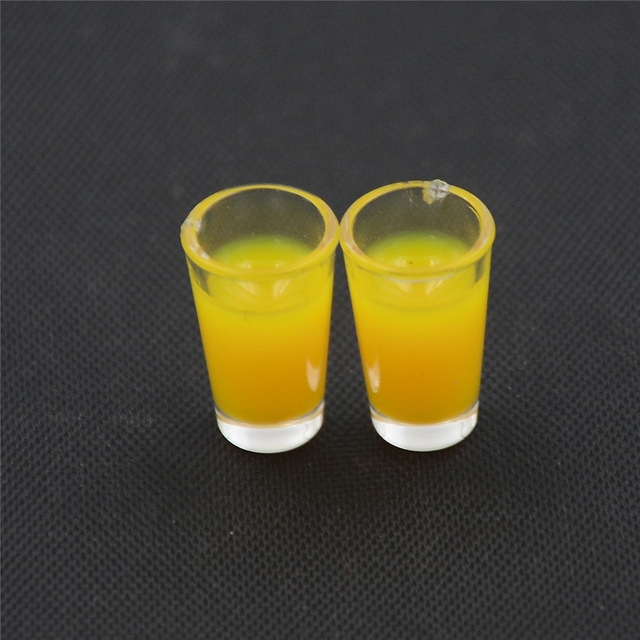 

3 Pair 1:12 Miniature Doll House Accessories Plastic Mini Cup Model(Juice Cup)