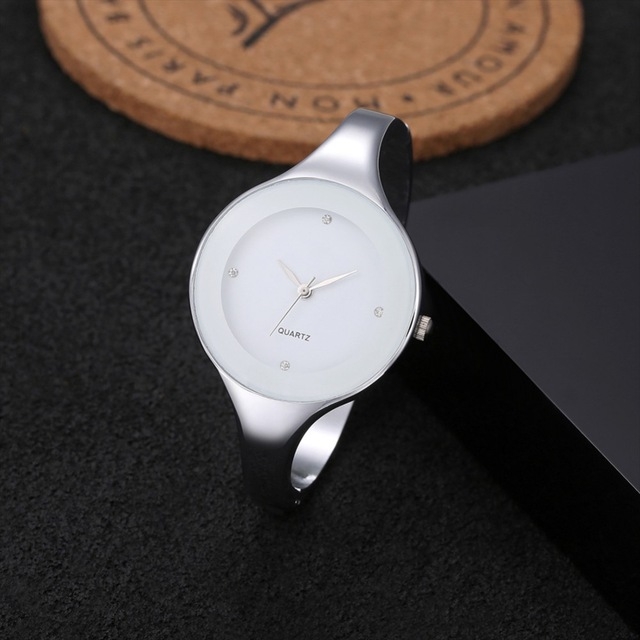 

2 PCS Women Simple Style Alloy Thin Strap Quartz Watch(White)