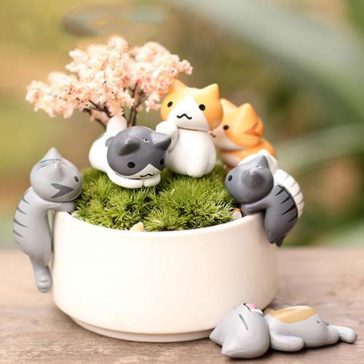 

2 Sets Fleshy Flower Pot Moss Micro Landscape Doll Cute Cat Decoration Doll Cake DIY Assembly Ornaments