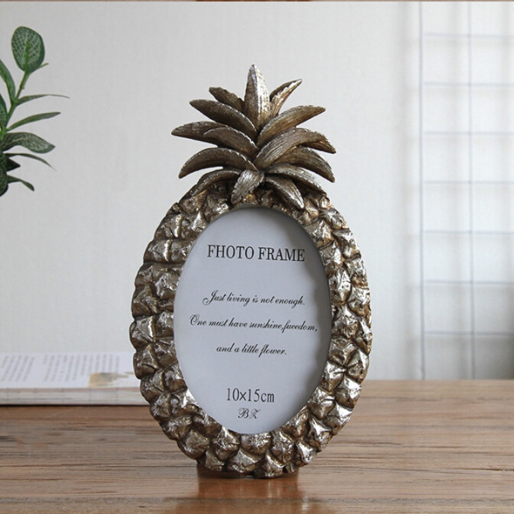 

Ellipse Pineapple Retro Style Desktop Picture Frame Decoration, Color:Retro Silver, Size:7 inch