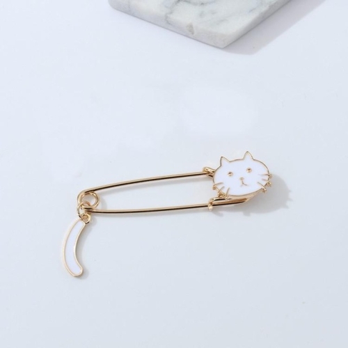 

Lovely Drip Small Cat Wagging Tail Animal Brooch(White)