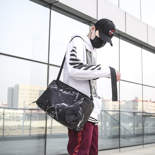 

Waterproof Nylon Cloth Shoulder Sports Gym Handbag Travel Bag (Black)