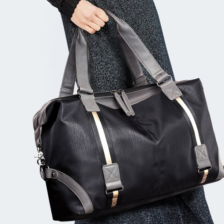 

Waterproof Oxford Cloth Shoulder Travel Bag Sports Gym Handbag (Black)