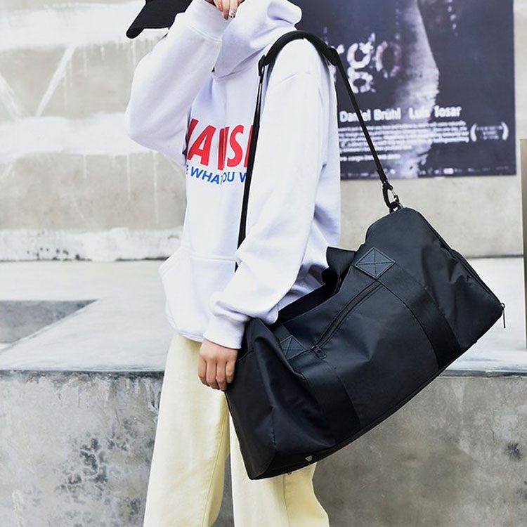 

Waterproof Nylon Shoulder Travel Bag Leisure Sport Handbag with Shoes Socket (L)